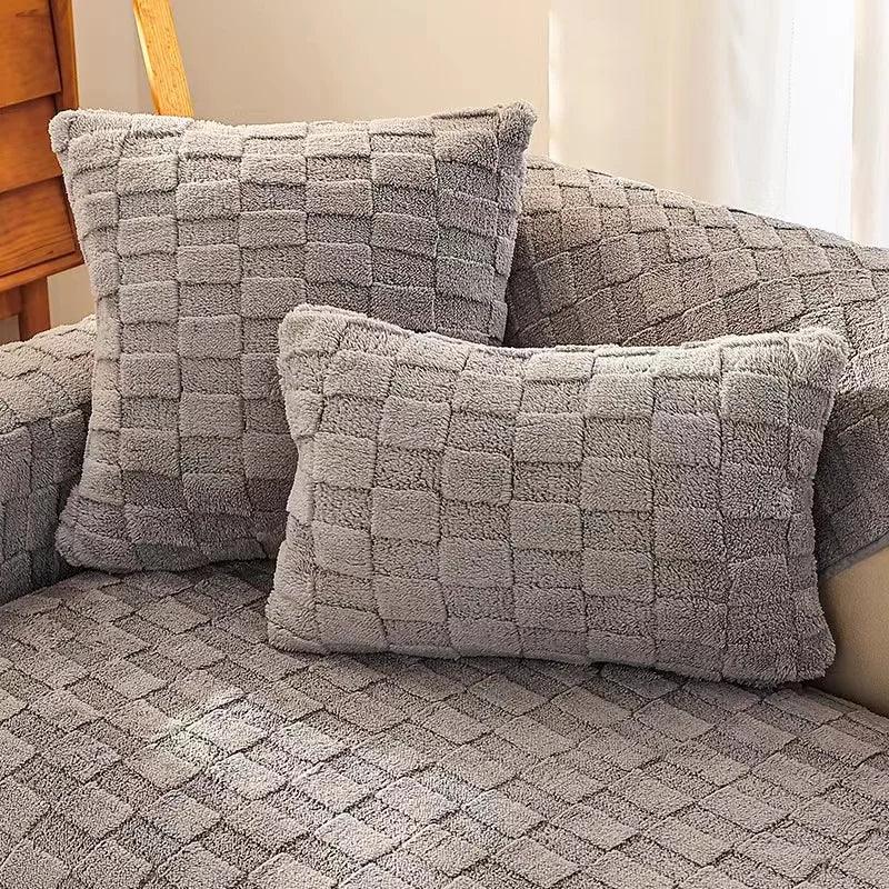 Capas de Veludo Luxuosas e Antiderrapantes. Conforto e Elegância para sua Sala de Estar!