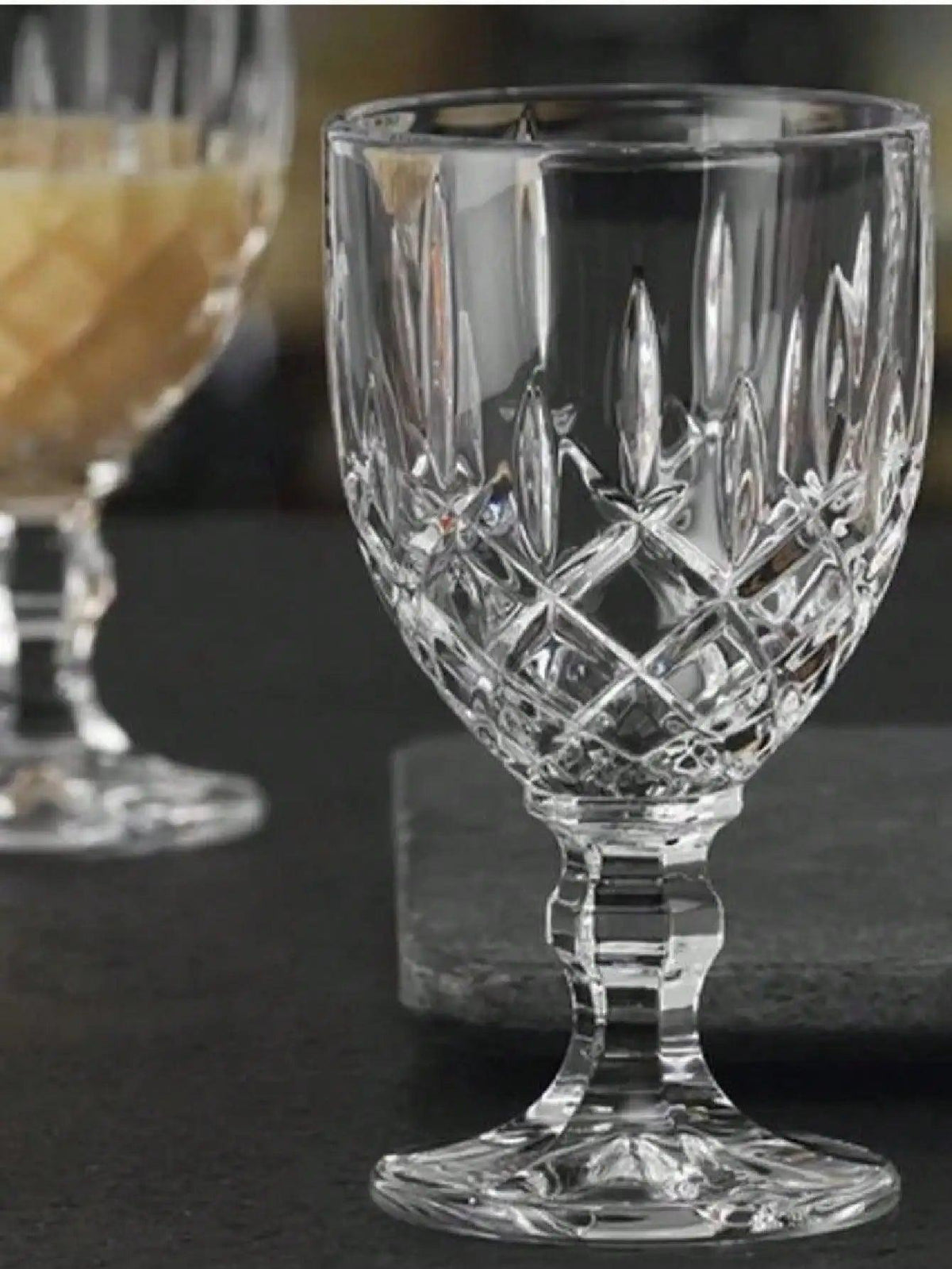 Conjunto de 6 Taças Diamond de Vidro com Design Bico de Jaca