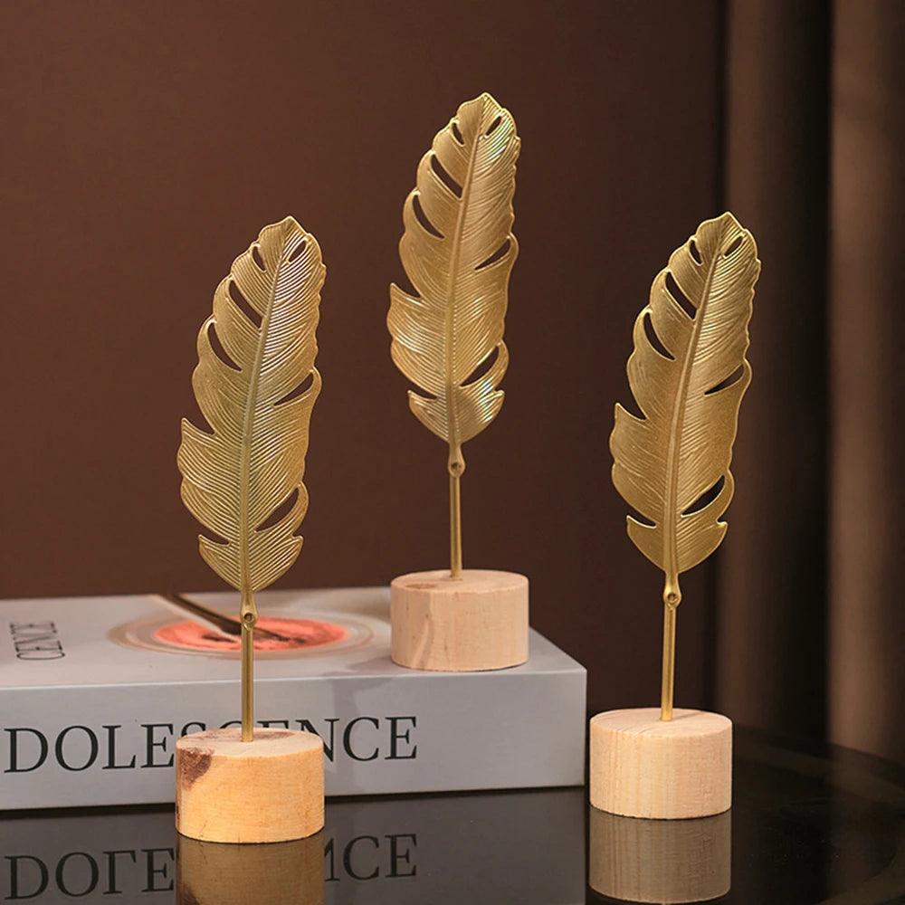 Escultura Nordica Gold.  Artesanato de Luxo
