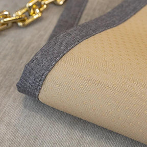 Capa de Sofá Luxuosa em Chenille Bordado, Moderna, Antiderrapante e Versátil.